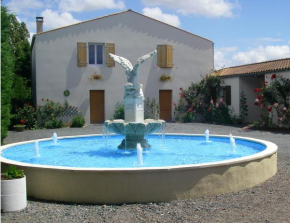 Hotels in Marans